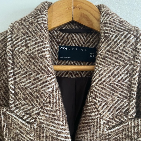 NWOT ASOS DESIGN Smart Herringbone Pea Coat Long Dad Coat Brown Boxy Oversized - Picture 8 of 12